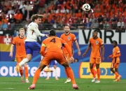 开云足球直播-关于中场大战持续悬念，竞技水平持续提升的信息