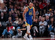 开云体育在线-勇士队受困伤病，西部地位或遭动摇的简单介绍