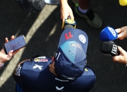 开云体育下载-关于红牛车队完胜法拉利，佩雷兹高光表现的信息