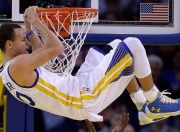 开云体育官方网站-独行侠爆冷76人，福克斯如何成为关键先生