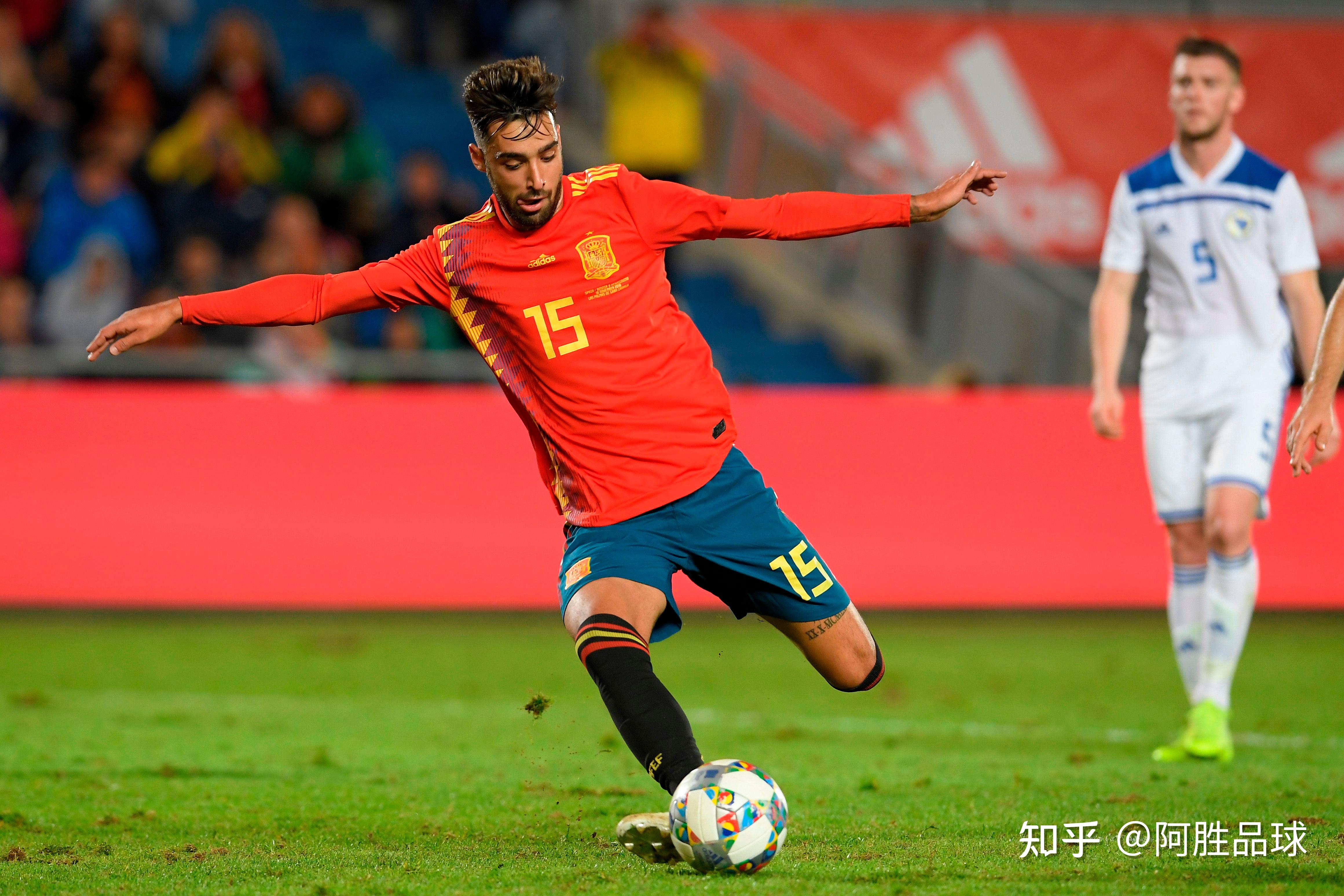 关于欧国联比赛热情高涨，球队实力对比明显的信息