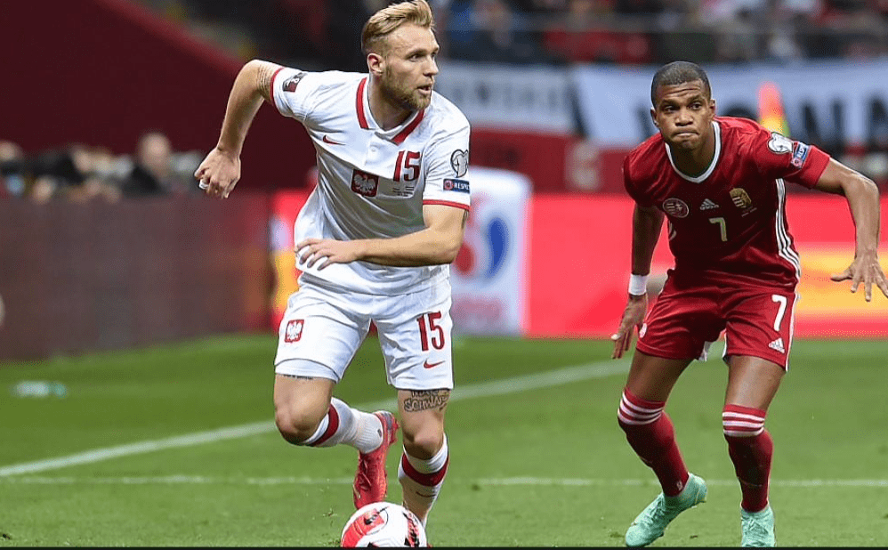 关于英格兰战胜土耳其，领跑小组积分榜的信息