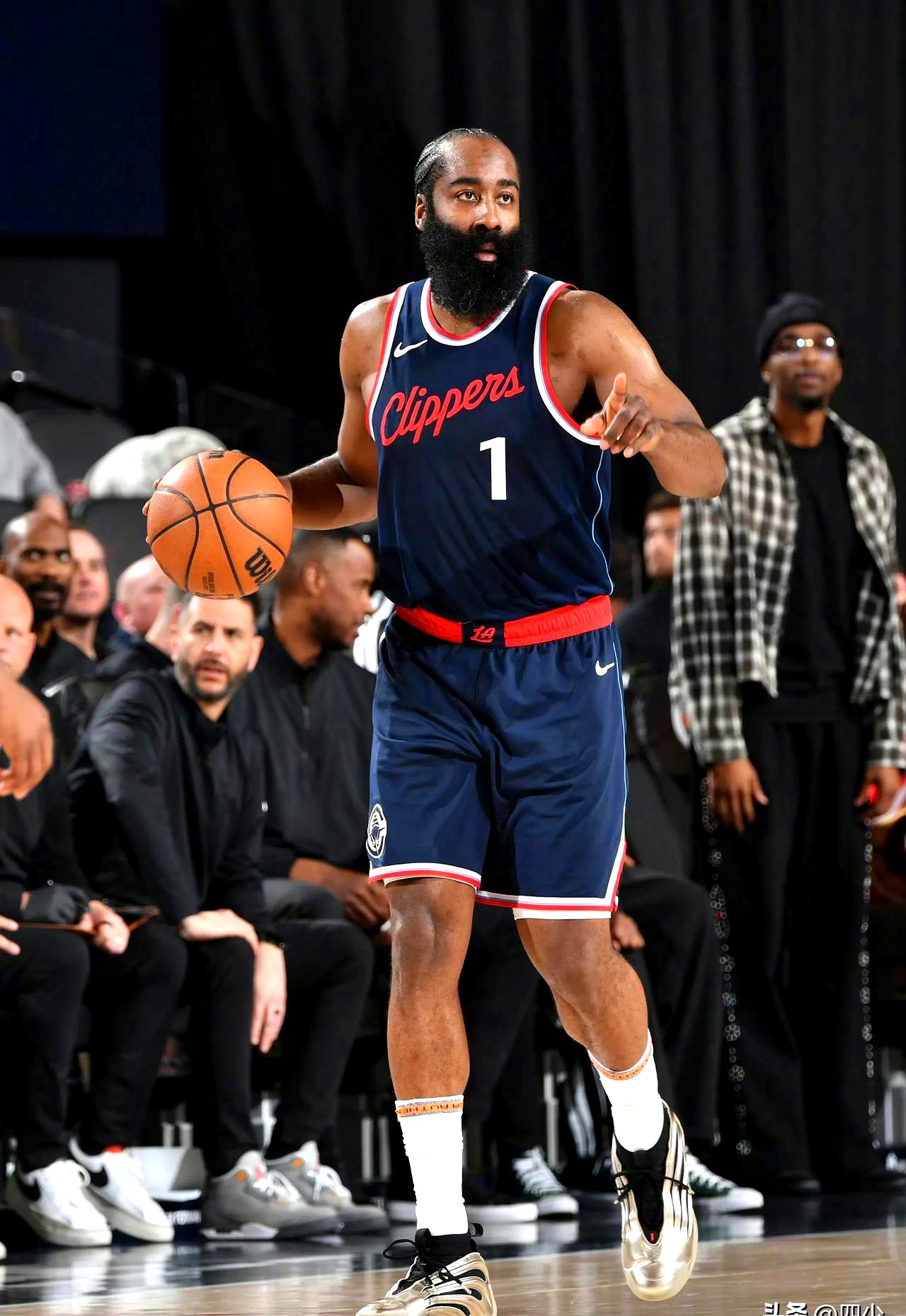 灰熊客场战胜篮网,稳固西部前八席位的简单介绍 灰熊客场战胜篮网,稳固西部前八席位的简单介绍