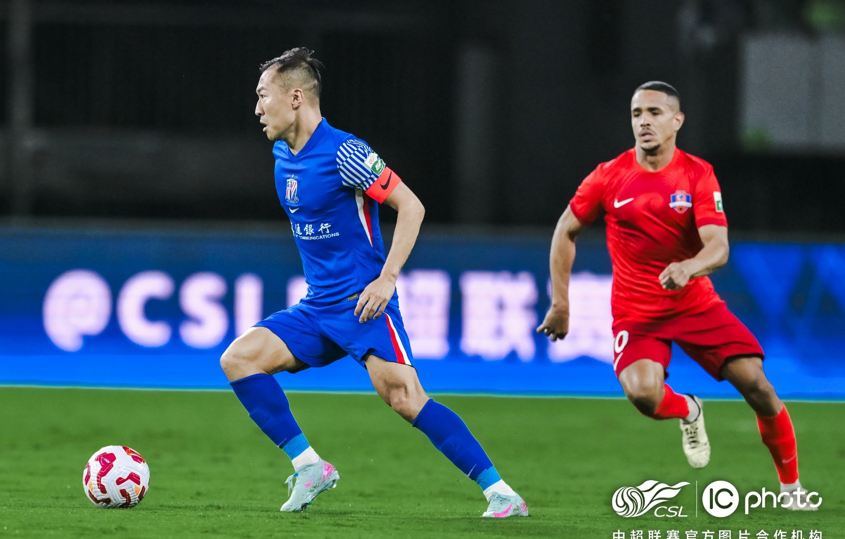 上海申花客场逆转,斯威击败首发 上海申花客场逆转,斯威击败首发