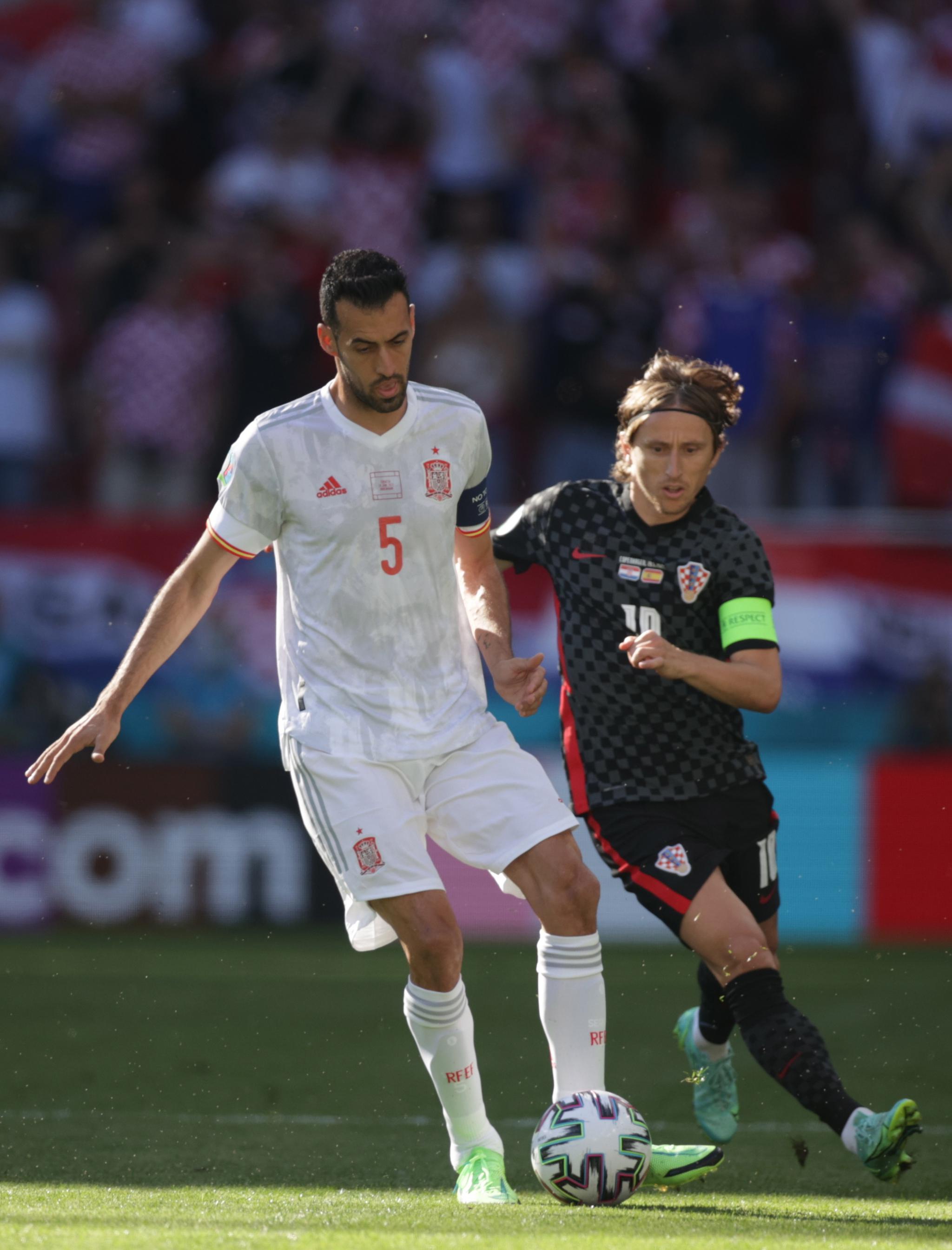 格陵兰队在欧锦赛预选赛中取得胜利，晋级实至名归的简单介绍