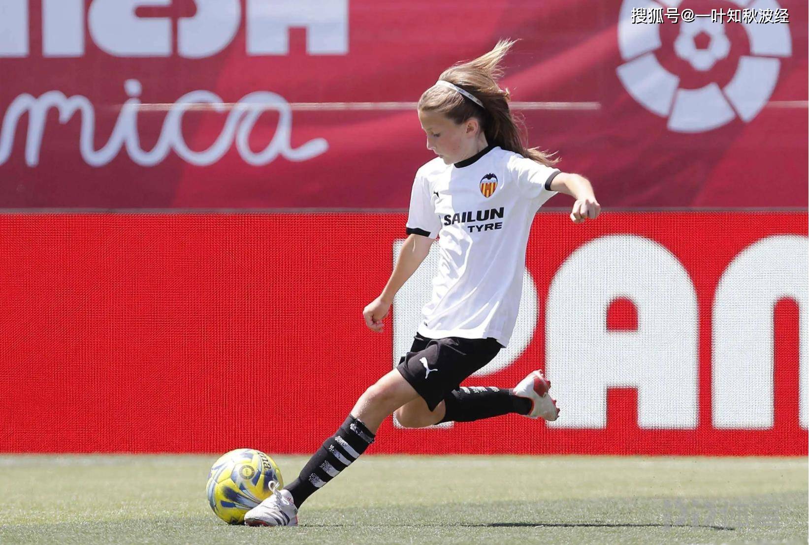 关于梅斯队长领军作战，展现出色斗志的信息