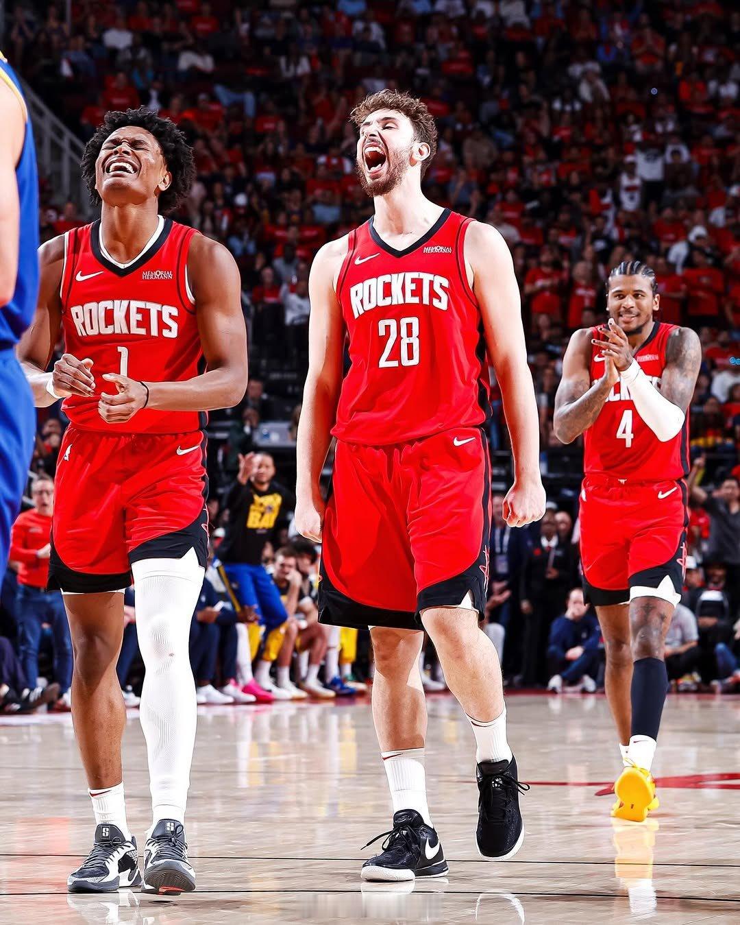 火箭队不敌鹈鹕，比赛过程紧张刺激，最终失利的简单介绍