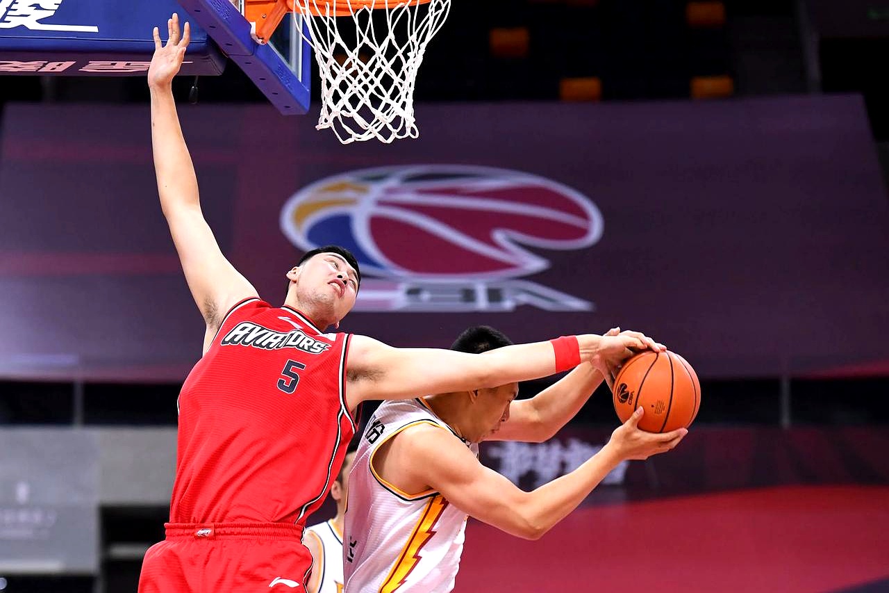 掘金翻盘山东队，赵继伟点燃赛场