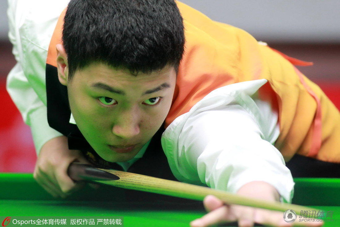 关于中国队完胜泰国队，黄鸭组合状态火热的信息