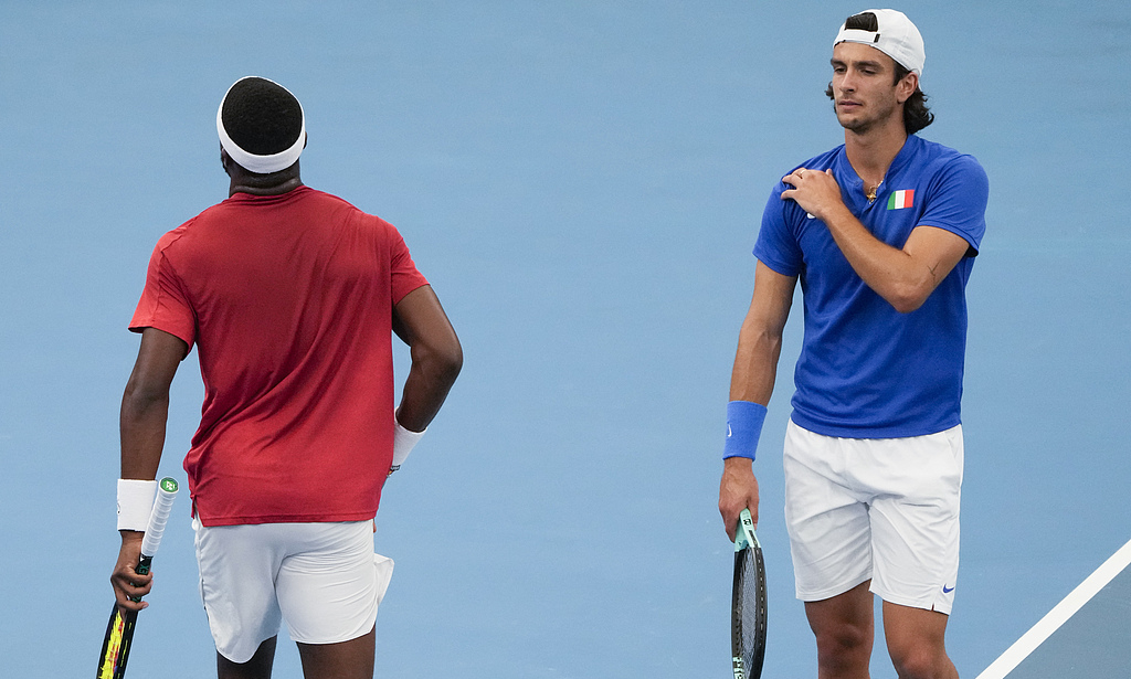 包含ATP总决赛险胜戴维斯杯，穆雷状态火热的词条