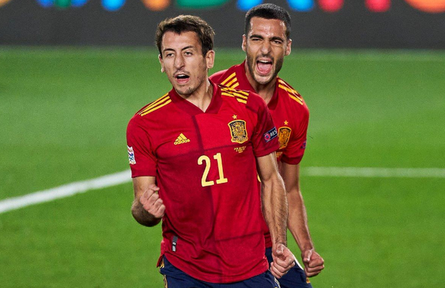 马来西亚队横扫法国队，黄鸭组合点燃赛场的简单介绍