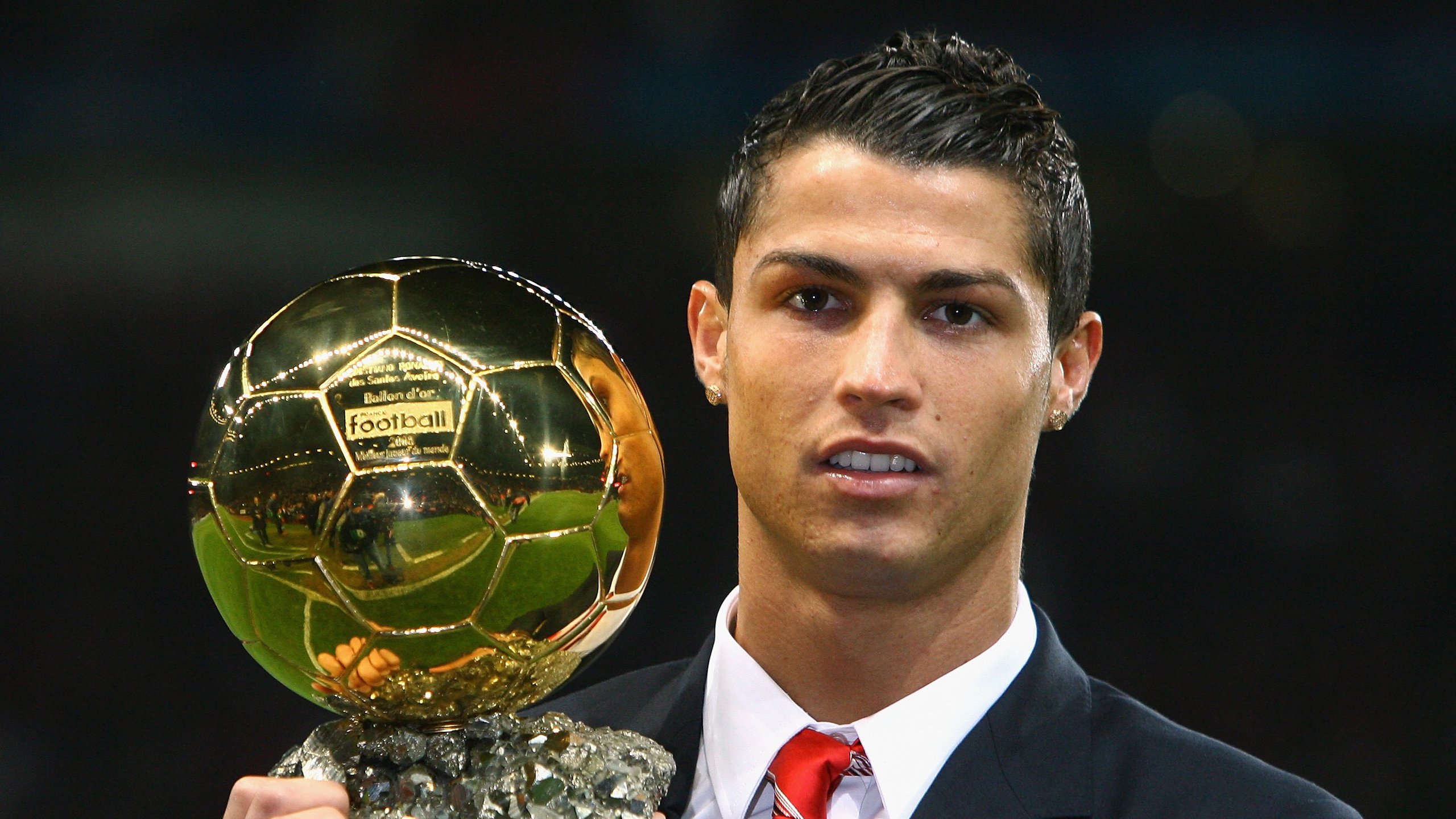 阿圭罗一锤定音,马德里竞技提前终结智利悬念